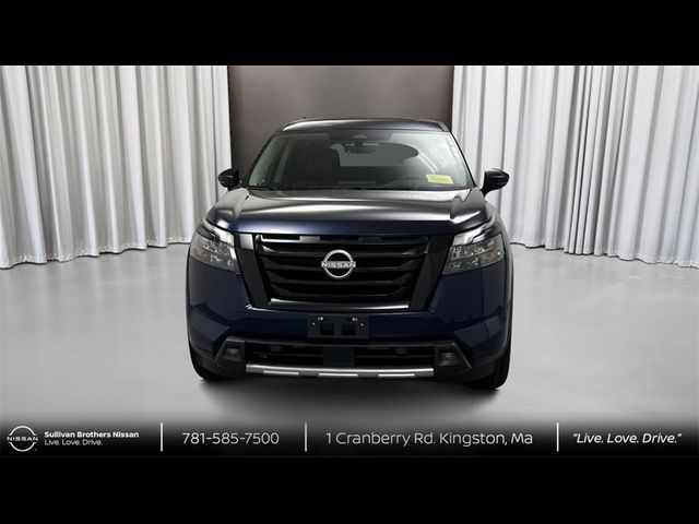 2025 Nissan Pathfinder Platinum