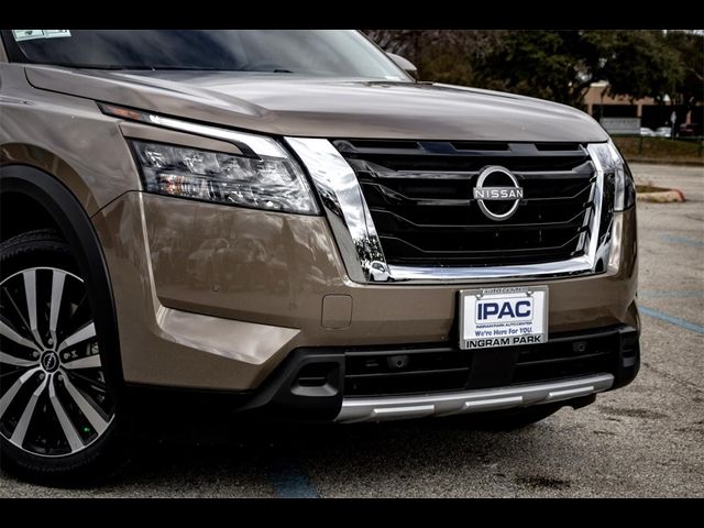 2025 Nissan Pathfinder Platinum