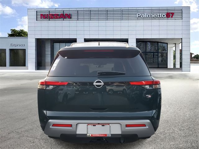 2025 Nissan Pathfinder Platinum