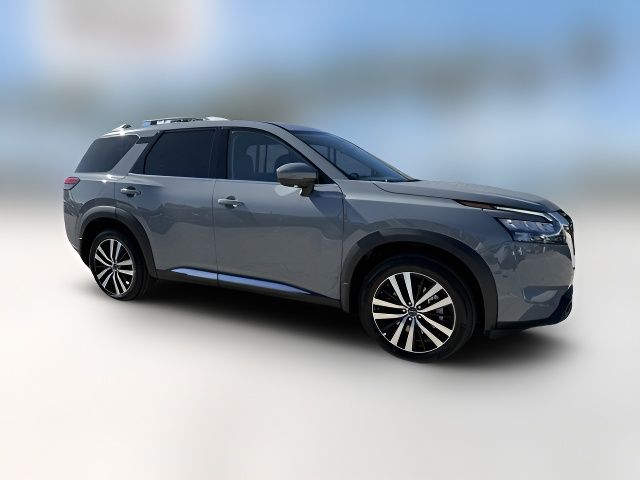 2025 Nissan Pathfinder Platinum