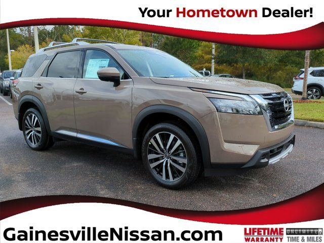 2025 Nissan Pathfinder Platinum