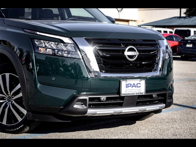 2025 Nissan Pathfinder Platinum