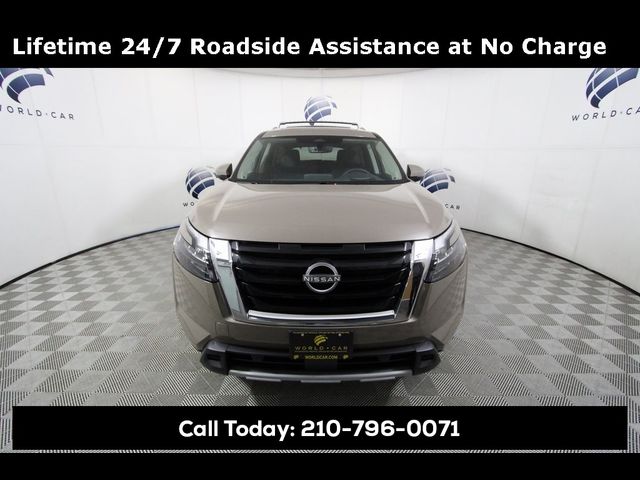 2025 Nissan Pathfinder Platinum