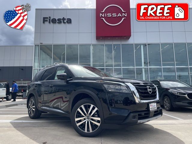 2025 Nissan Pathfinder Platinum
