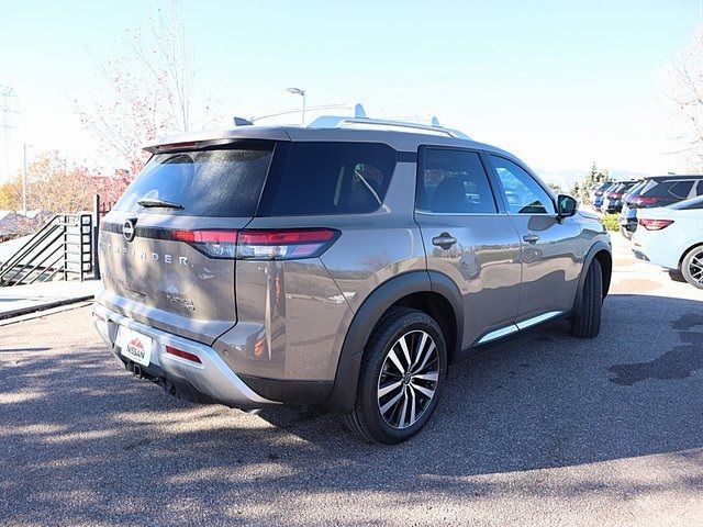 2025 Nissan Pathfinder Platinum