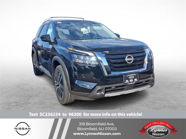 2025 Nissan Pathfinder Platinum