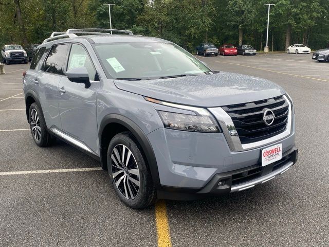 2025 Nissan Pathfinder Platinum