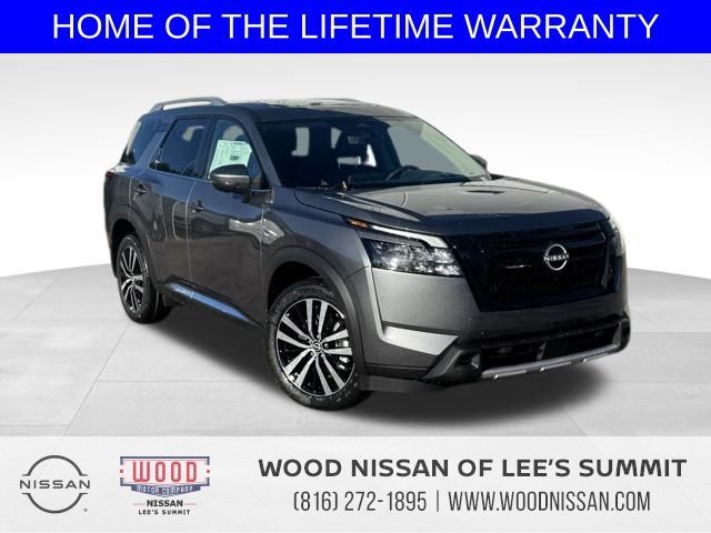 2025 Nissan Pathfinder Platinum