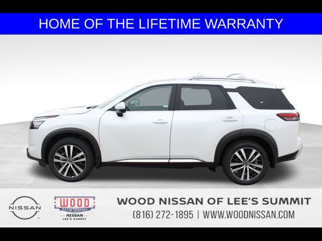 2025 Nissan Pathfinder Platinum
