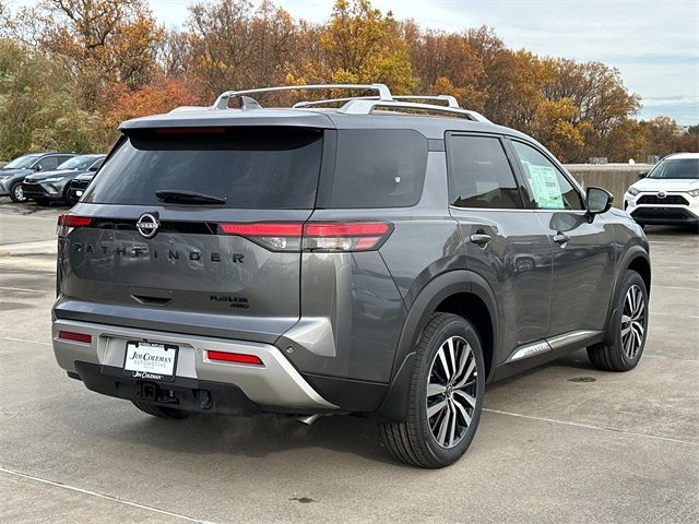 2025 Nissan Pathfinder Platinum