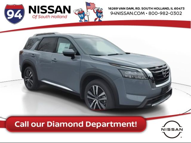 2025 Nissan Pathfinder Platinum