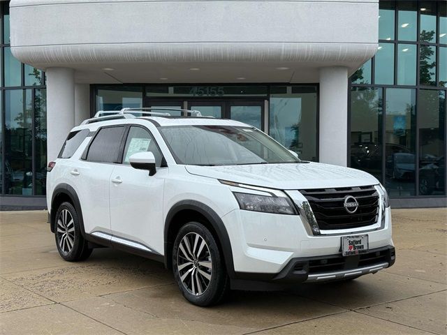 2025 Nissan Pathfinder Platinum