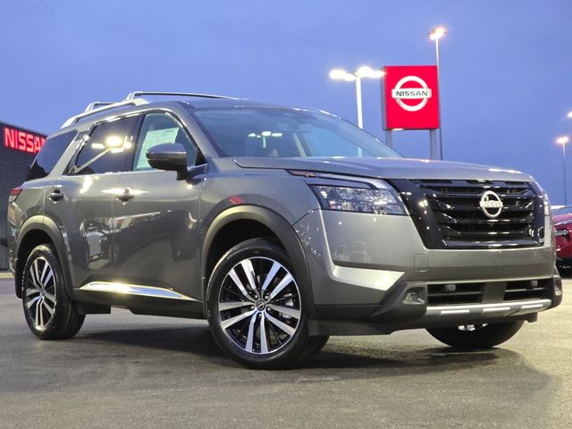 2025 Nissan Pathfinder Platinum