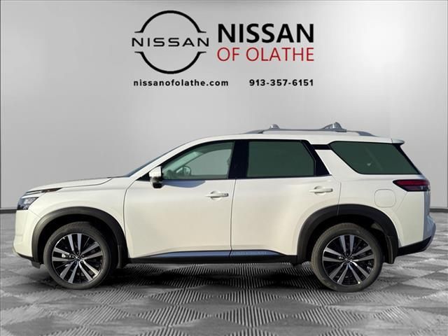 2025 Nissan Pathfinder Platinum