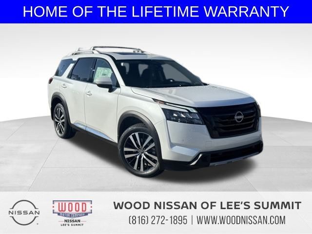 2025 Nissan Pathfinder Platinum