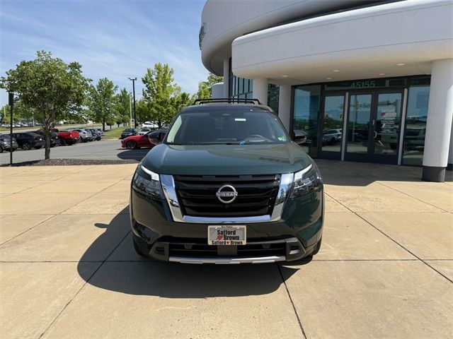 2025 Nissan Pathfinder Platinum