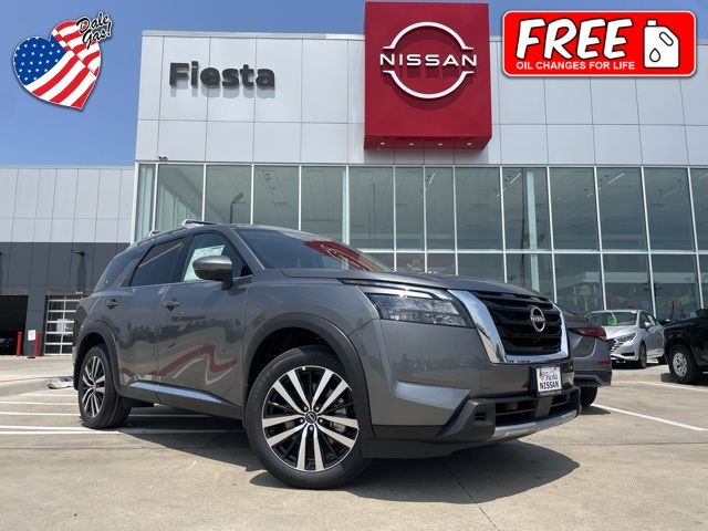 2025 Nissan Pathfinder Platinum