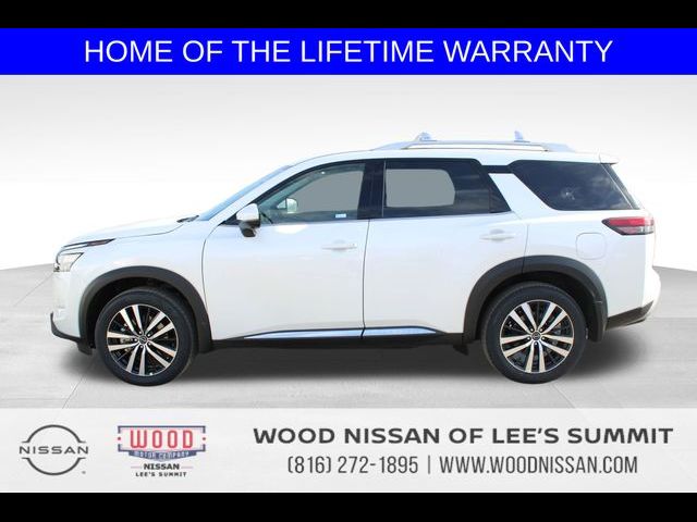 2025 Nissan Pathfinder Platinum