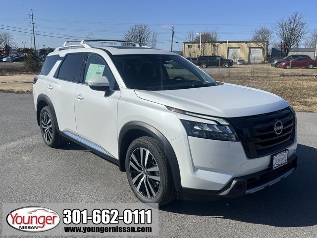 2025 Nissan Pathfinder Platinum