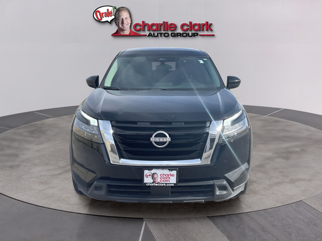 2025 Nissan Pathfinder S