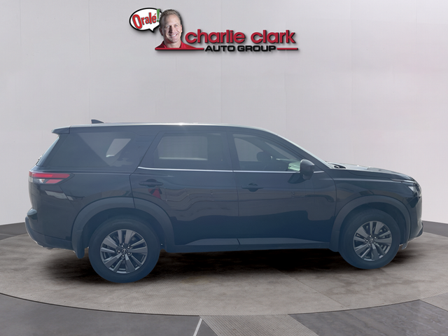 2025 Nissan Pathfinder S