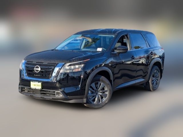 2025 Nissan Pathfinder S