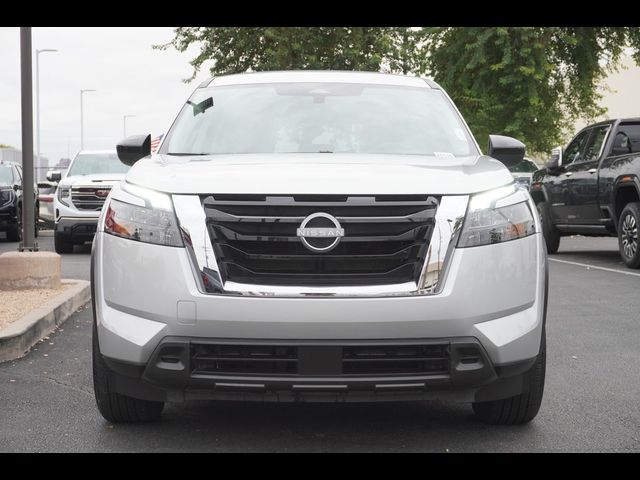 2025 Nissan Pathfinder S