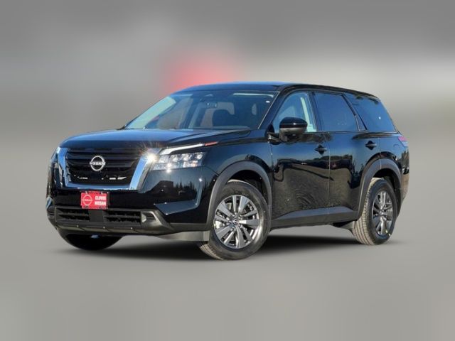 2025 Nissan Pathfinder S