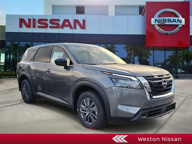 2025 Nissan Pathfinder S