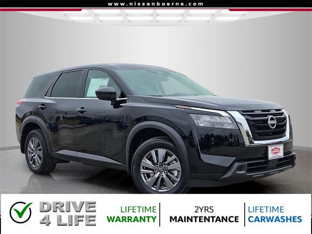 2025 Nissan Pathfinder S