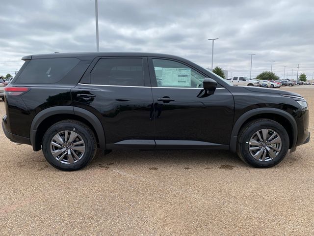 2025 Nissan Pathfinder S