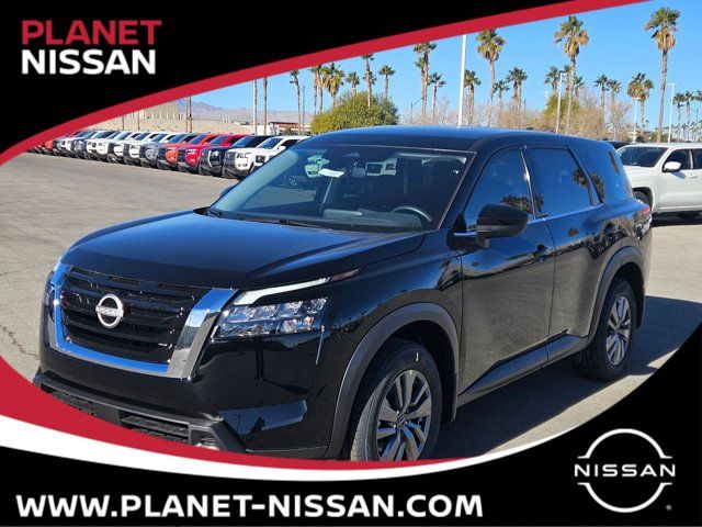 2025 Nissan Pathfinder S