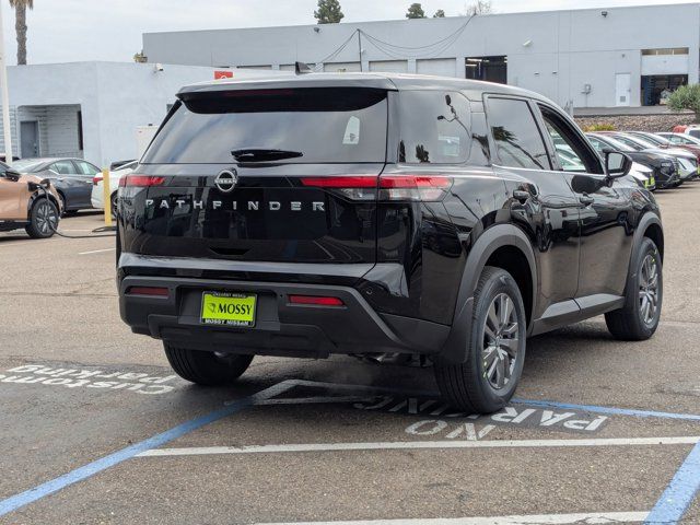 2025 Nissan Pathfinder S
