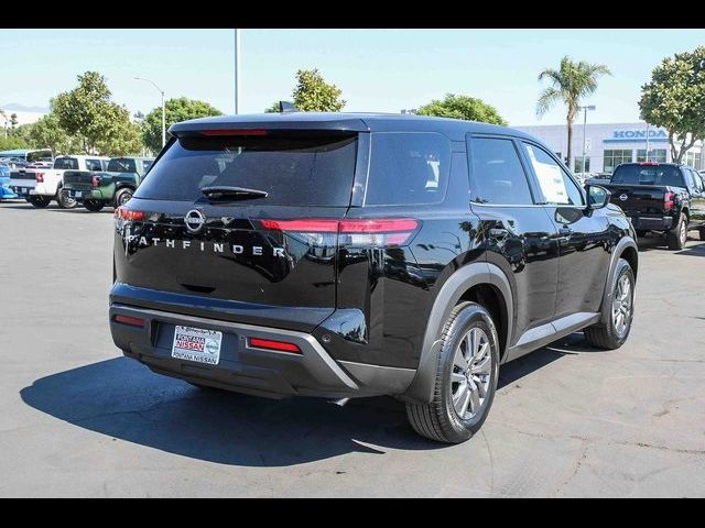 2025 Nissan Pathfinder S