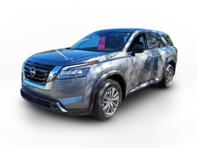 2025 Nissan Pathfinder S