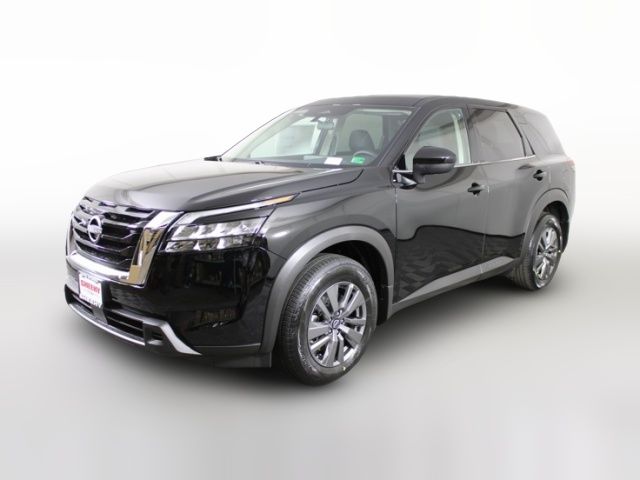 2025 Nissan Pathfinder S
