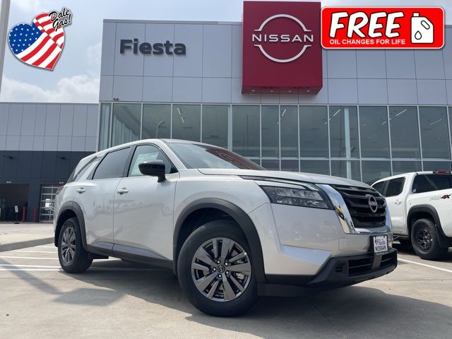 2025 Nissan Pathfinder S