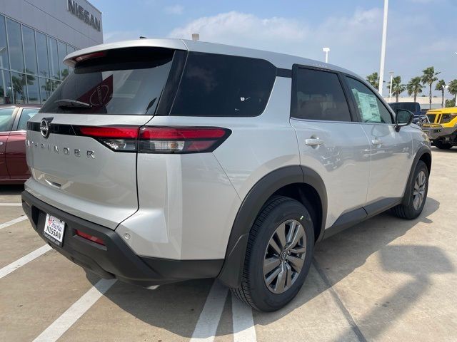 2025 Nissan Pathfinder S
