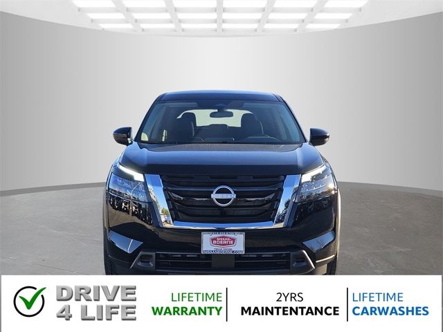 2025 Nissan Pathfinder S