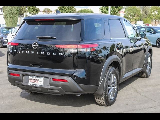 2025 Nissan Pathfinder S