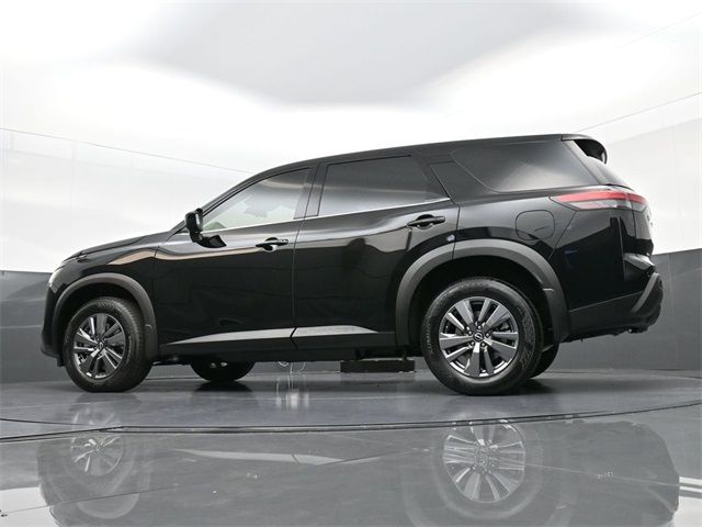 2025 Nissan Pathfinder S