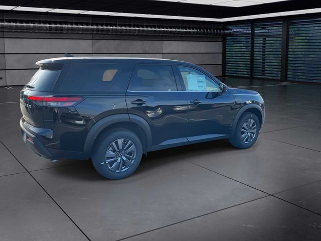 2025 Nissan Pathfinder S