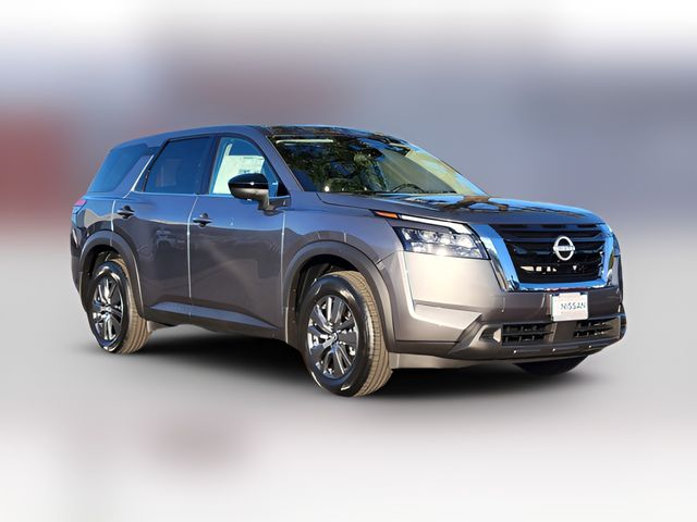 2025 Nissan Pathfinder S