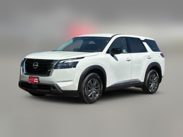 2025 Nissan Pathfinder S