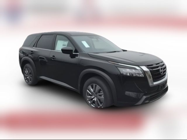 2025 Nissan Pathfinder S