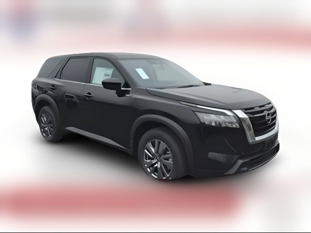 2025 Nissan Pathfinder S