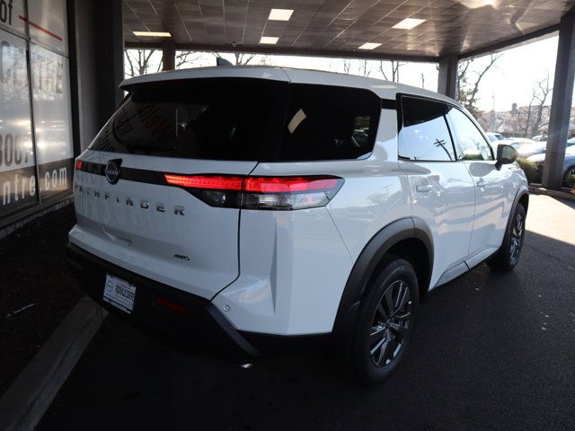 2025 Nissan Pathfinder S