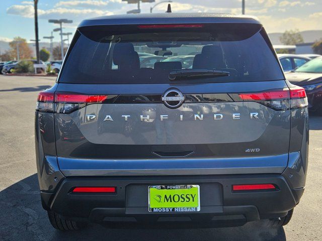 2025 Nissan Pathfinder S