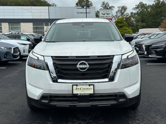 2025 Nissan Pathfinder S