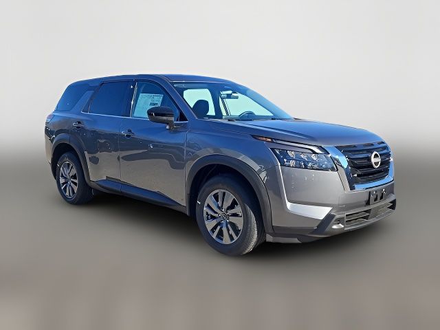 2025 Nissan Pathfinder S